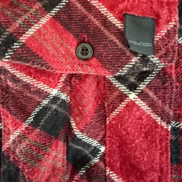 Volcom Snowboarding Hooded Flannel Jacket Red Black Plaid DWR Men’s Small - Picture 3 of 12